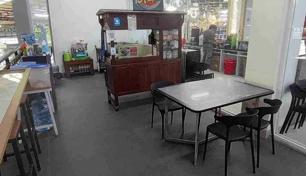 Area Makan Trans Home